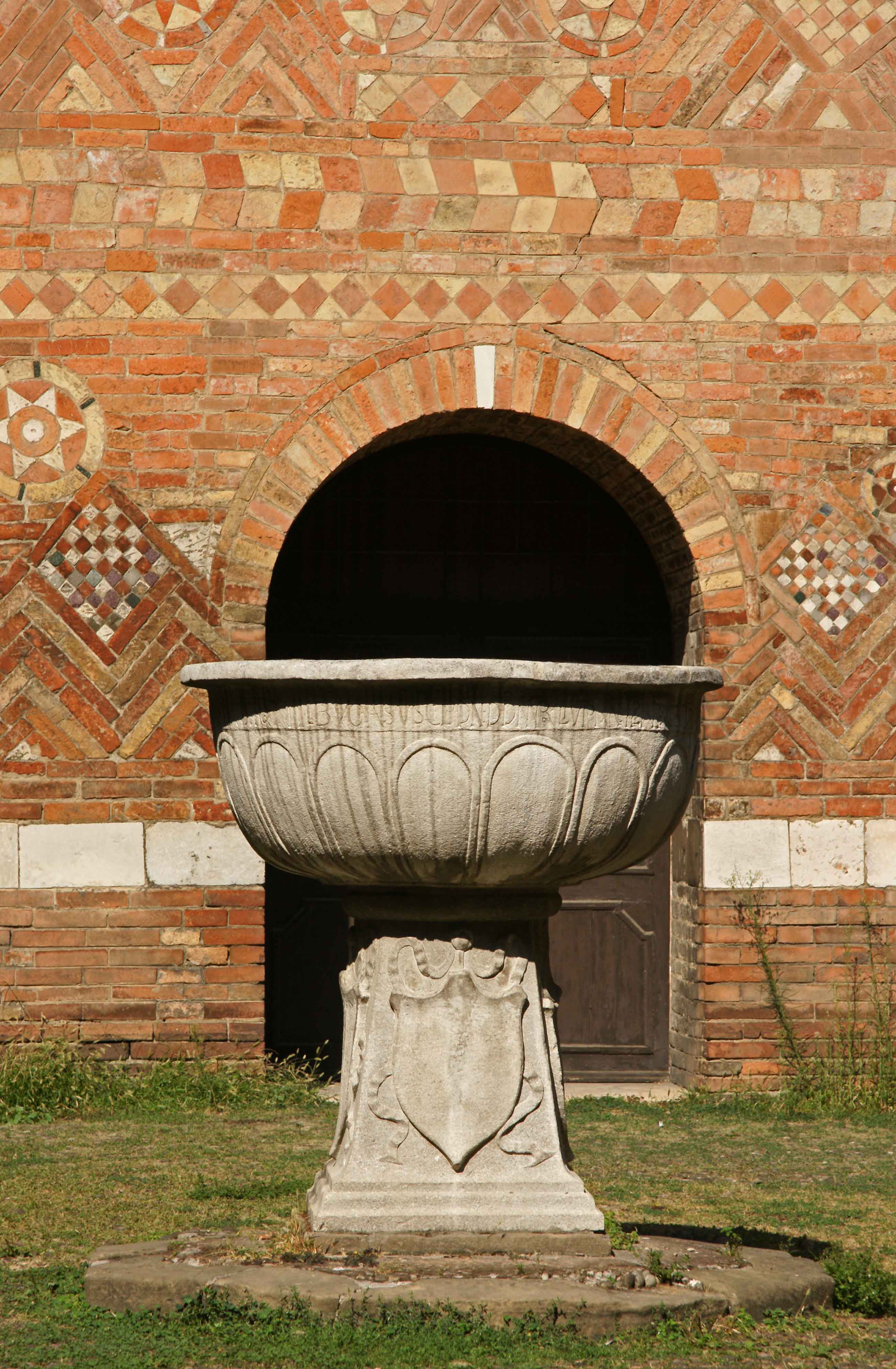 Bologna Santo Stefano Lombard bowl