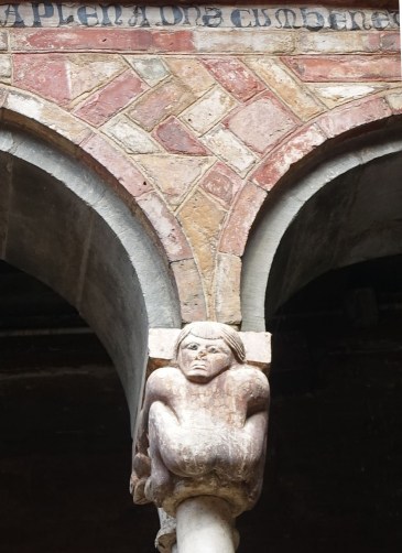 Santo Stefano Bologna cloister