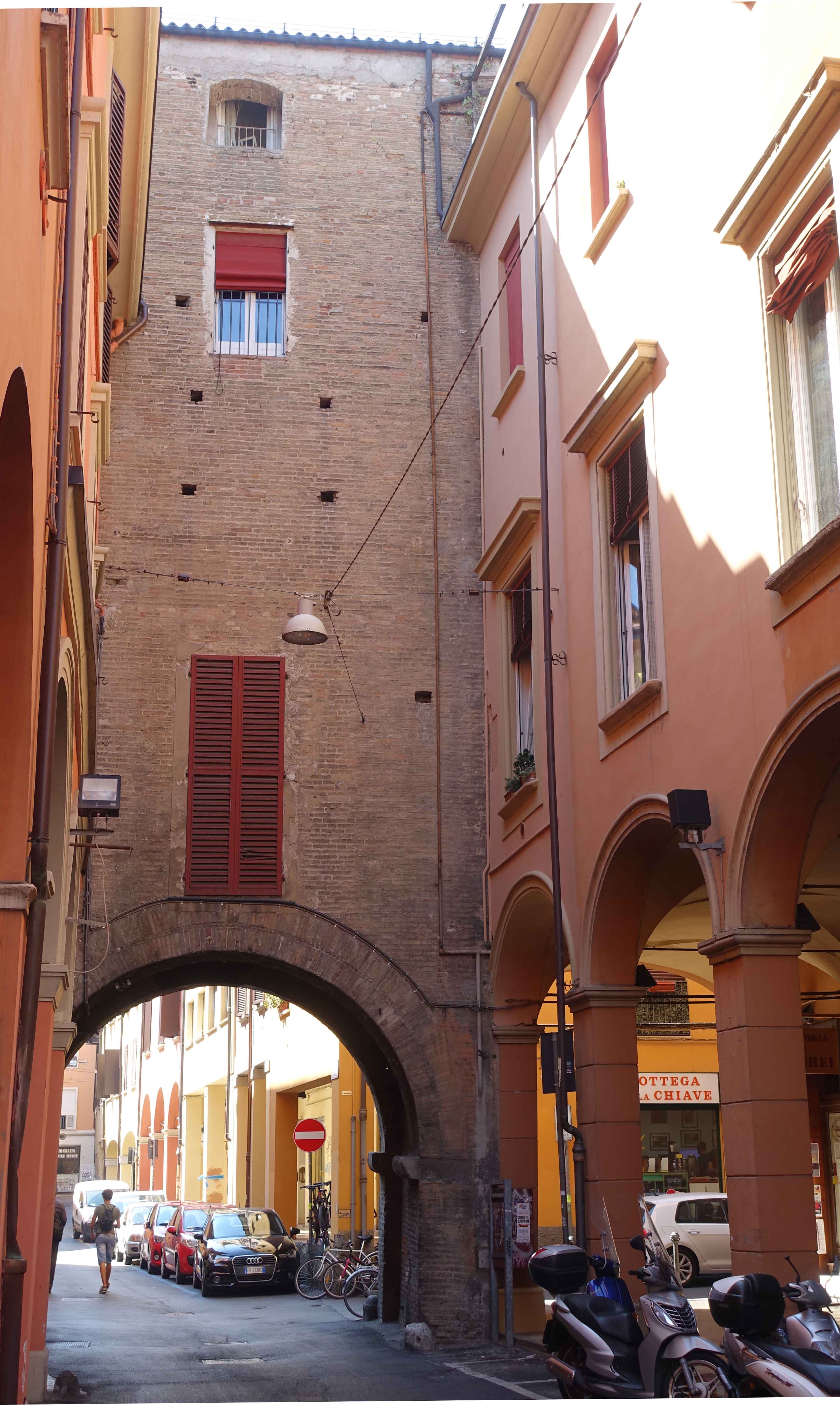 Bologna wallls Porta Govese
