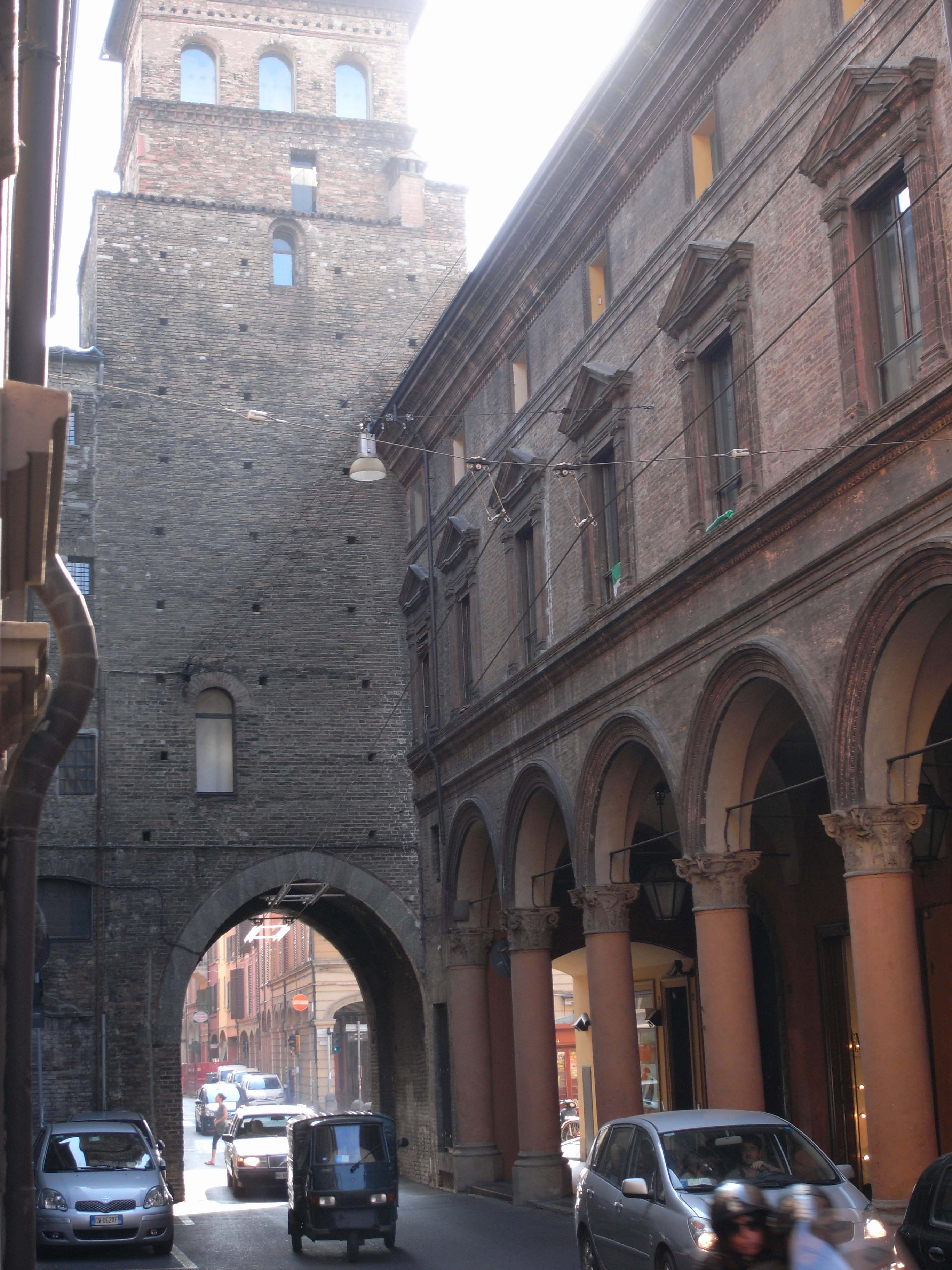 Bologna San Vitale gate torresotto