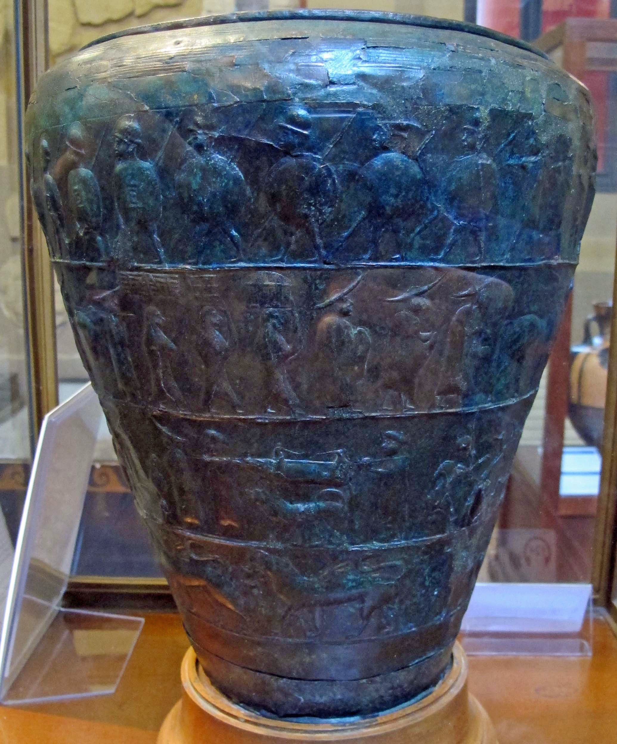 Situla_della_certosa,_600-550_ac._ca,_da_tomba_68_necropoli_della_certosa_01