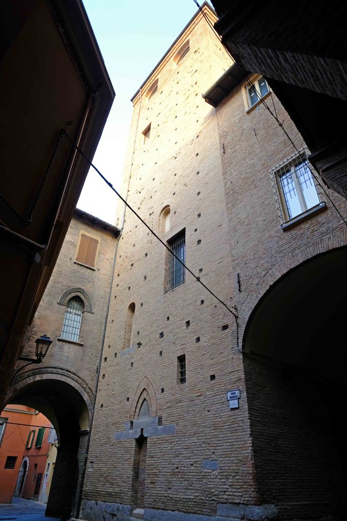 Uguzzoni Tower Bologna