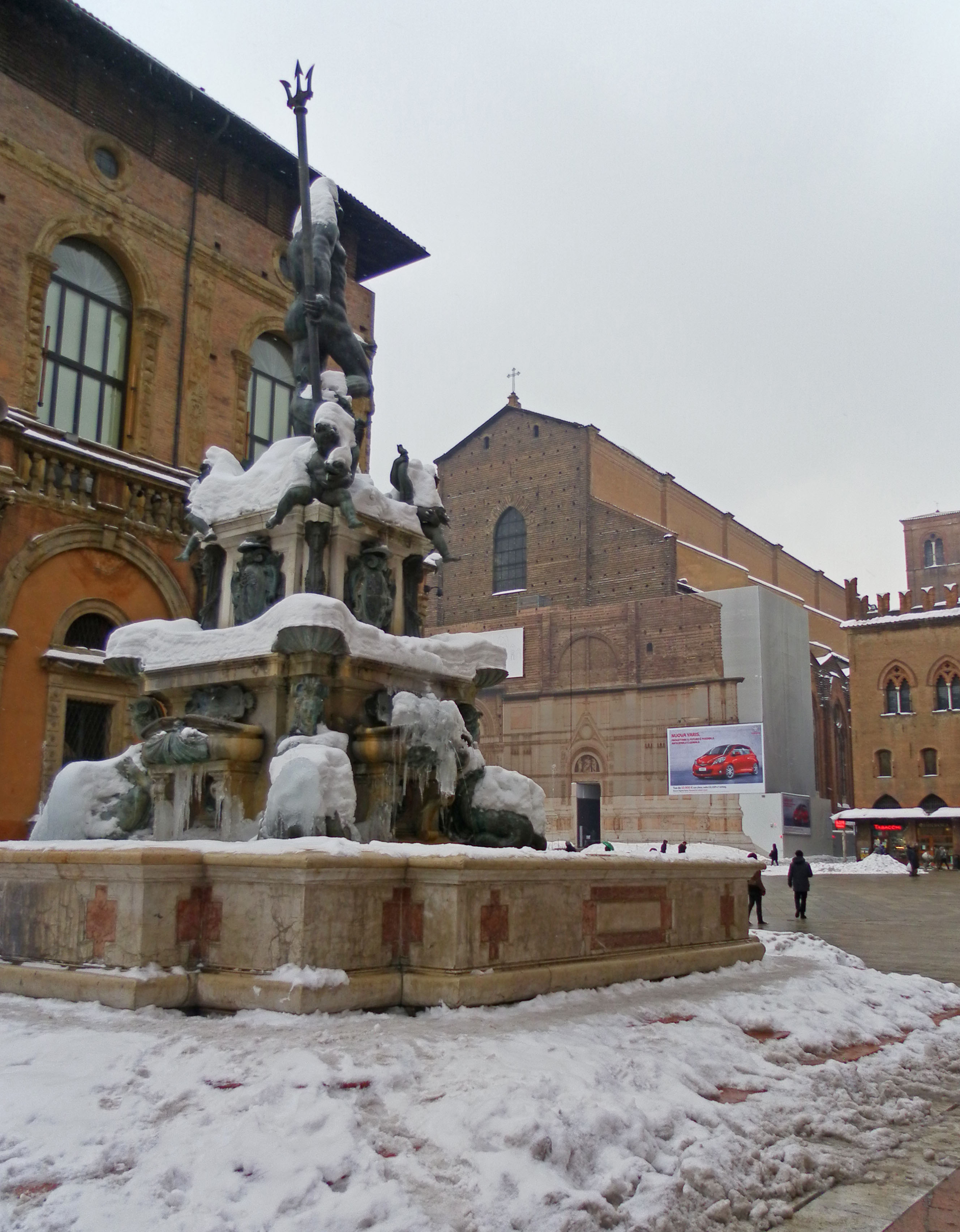 Neptune fountain snow Bologna