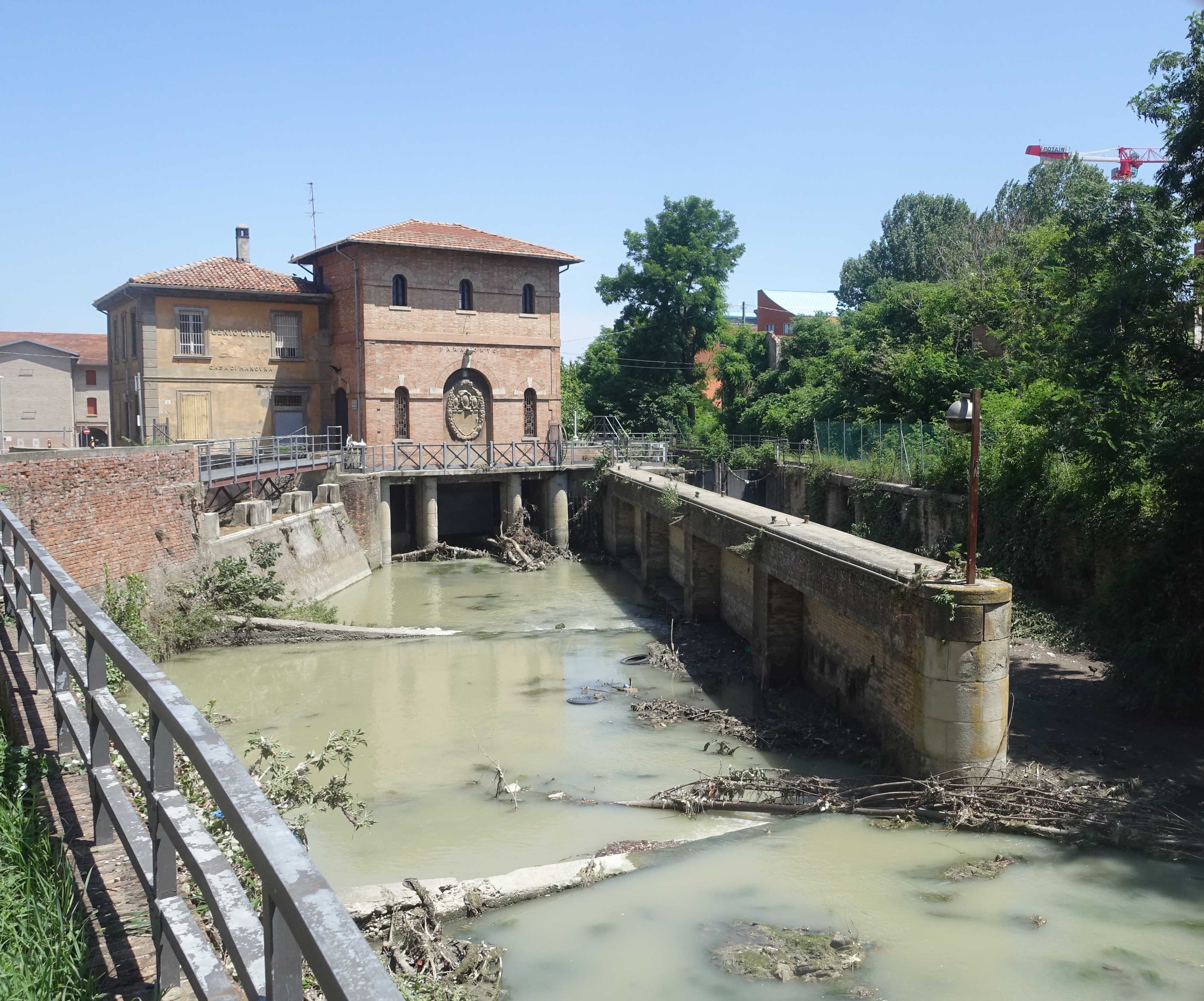 navile low water level