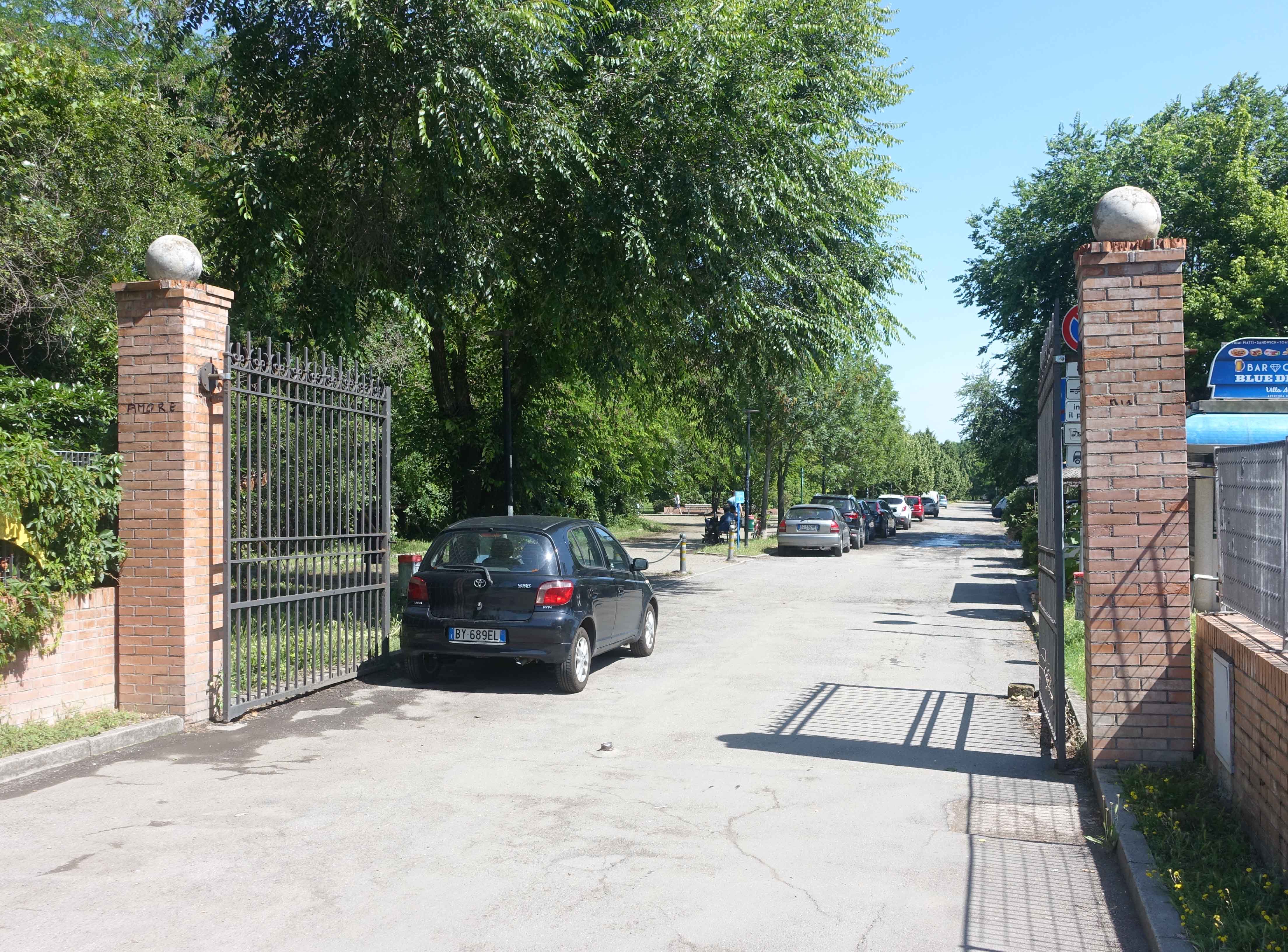Villa Angeletti Bologna entrance