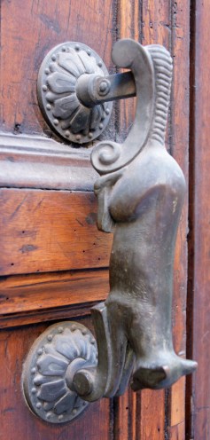bologna cat doorknocker