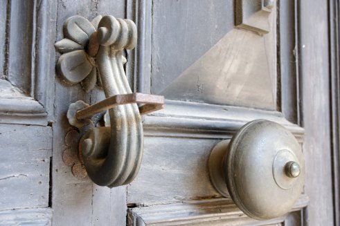 bologna doorknocker trad.jpg