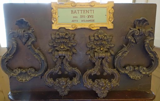 doorknockers Davia Bargelli