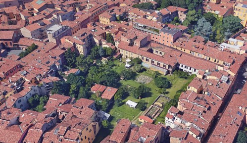 aerial view of the Orti di Orfeo, Bologna. (Google Earth)