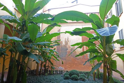 The courtyard of Palazzo Sanguinetti Bologna.