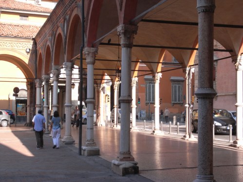 portico santa maria servi bologna