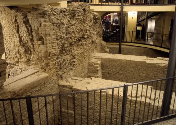 TeatroRomanoViaCarbonesi